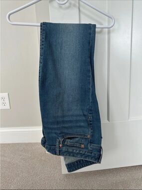 GAP Low-Rise Long & Lean Jeans - Indigo Blue